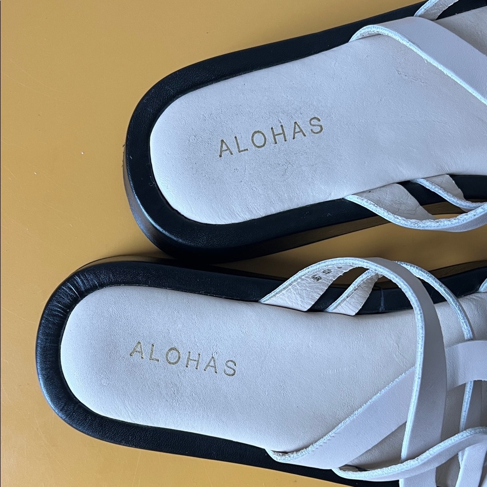 ALOHAS ‘Cool’ Chunky Leather Sandals in Cream - Picture 8 of 12